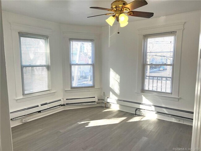 Building Photo - 381 Shelton Ave