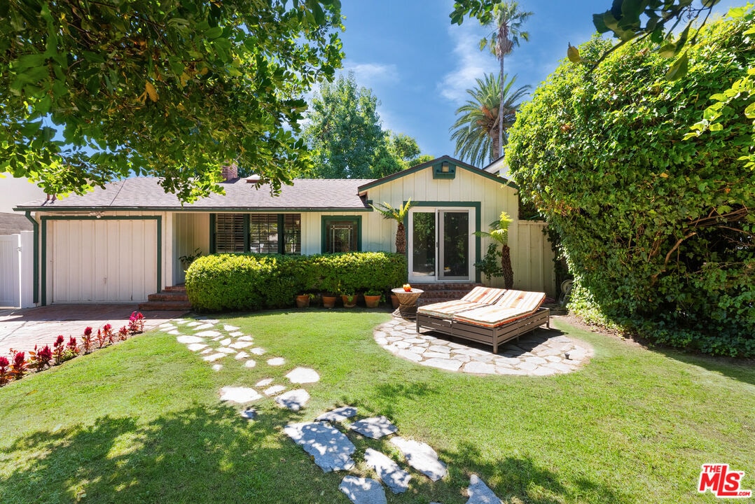 Primary Photo - 12744 Sarah St