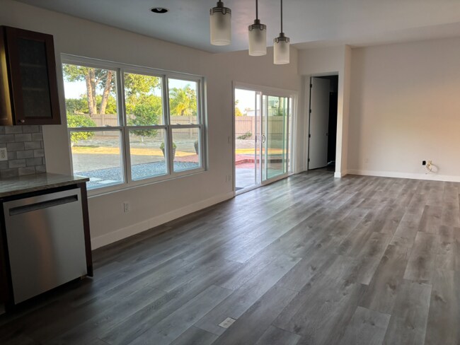 Foto del edificio - 2058 Steiger Ln
