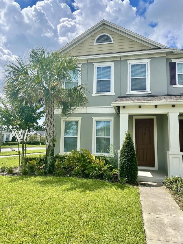 Foto principal - 15621 Honeybell Dr