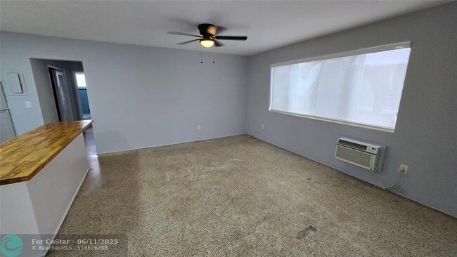 Building Photo - 7725 Harding Ave