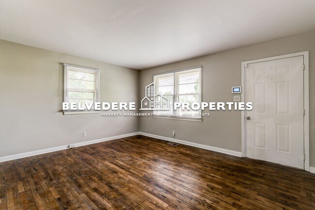 Foto del edificio - 1607 Eastwood Ave