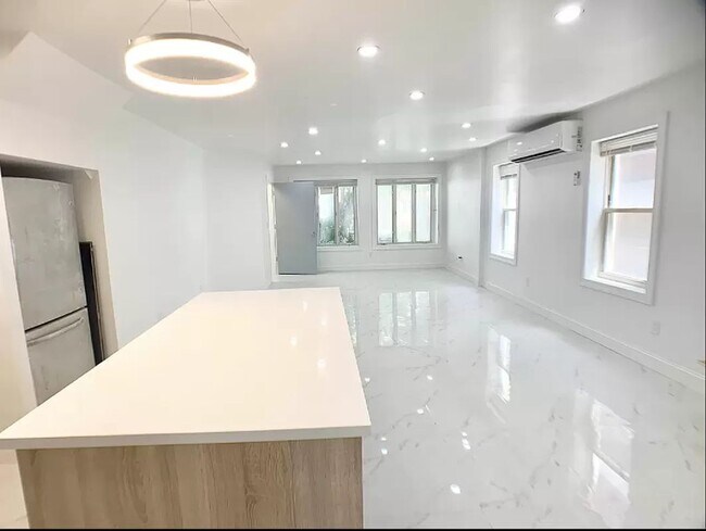 Foto del edificio - 1414 East 28th