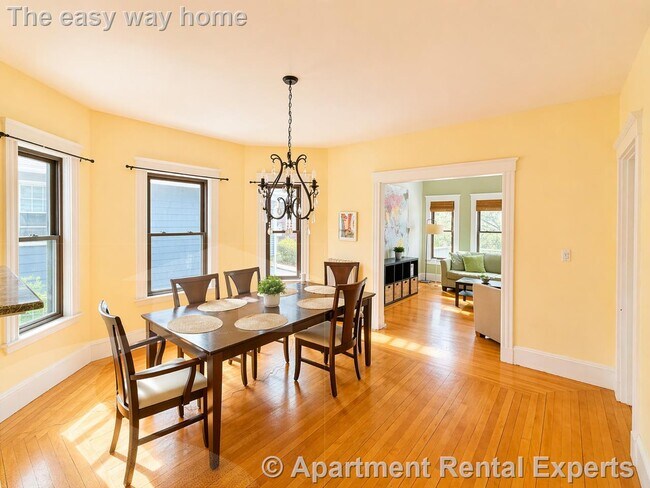 Building Photo - 33 Chetwynd Rd