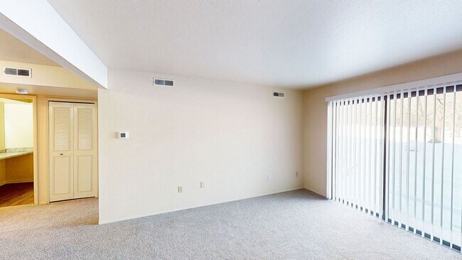 Foto del edificio - Walnut Trail Apartments