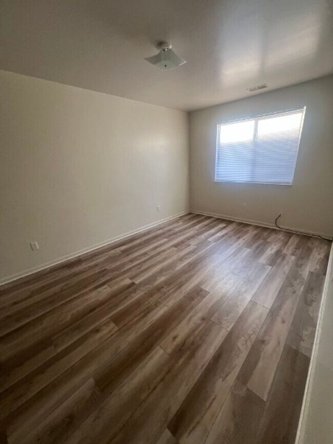 Foto del edificio - Roseville 8 Unit