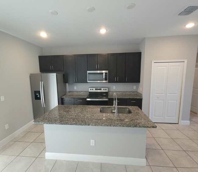 Building Photo - 2210 SW 167th Pl