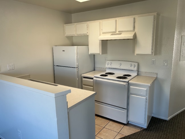 Building Photo - 2782 Broadway