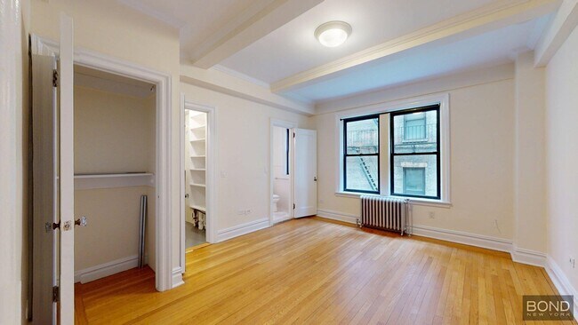 Foto del edificio - 111 E 80th St