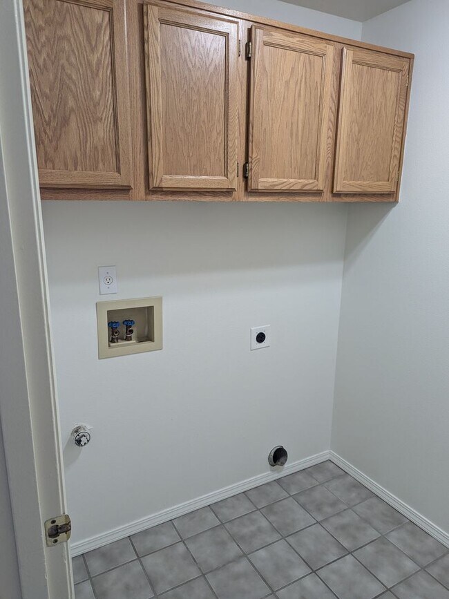 Foto del edificio - 1376-1378-1378 Northern Heights Loop NE