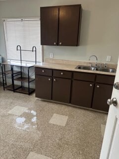 Foto principal - 323 S Chelan Ave