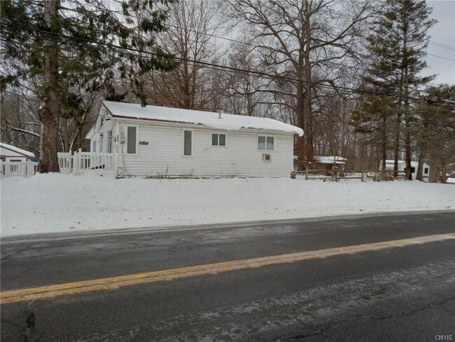 Building Photo - 2921 US-11