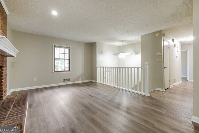 Building Photo - 180 Belmont Farms Dr