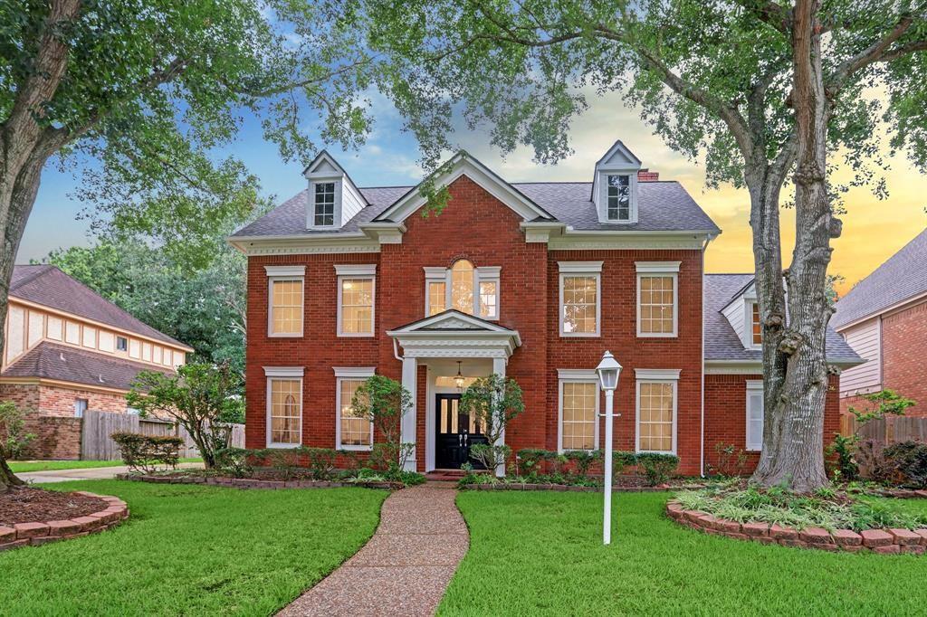 Primary Photo - 4011 Rosebank Dr