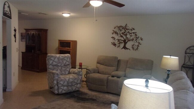 Foto del edificio - 10821 SW 83rd Ct