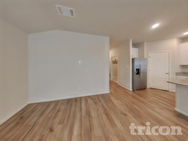 Building Photo - 5804 Zoey Wy