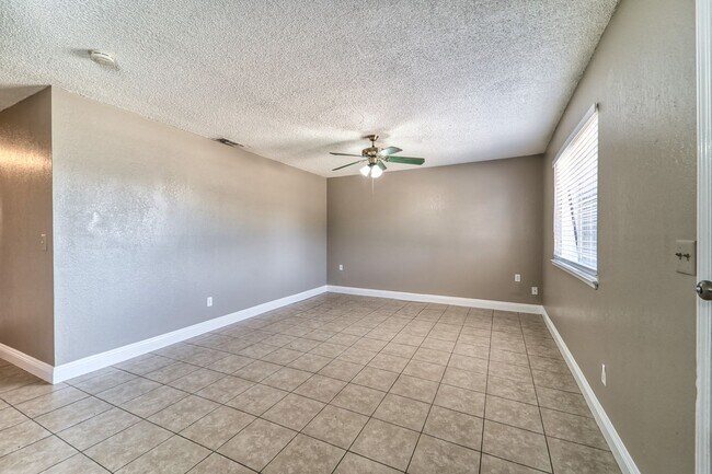 Foto del edificio - 4341 Elton Ave