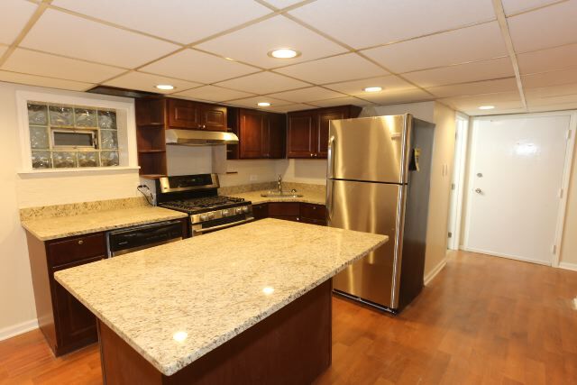 Foto del edificio - 1473 W Erie St