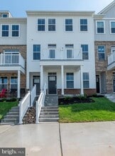 Building Photo - 715 Platinum Dr