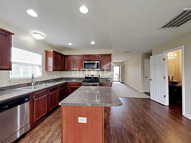 Building Photo - 3304 Monoco Dr