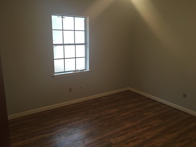 Bedroom - 315 Beverly Loop