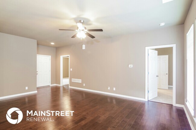 Building Photo - 1506 NE Jaclyn Dr