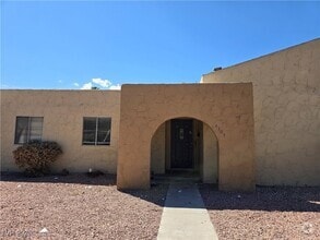 Building Photo - 4305 E Moonlight Dr