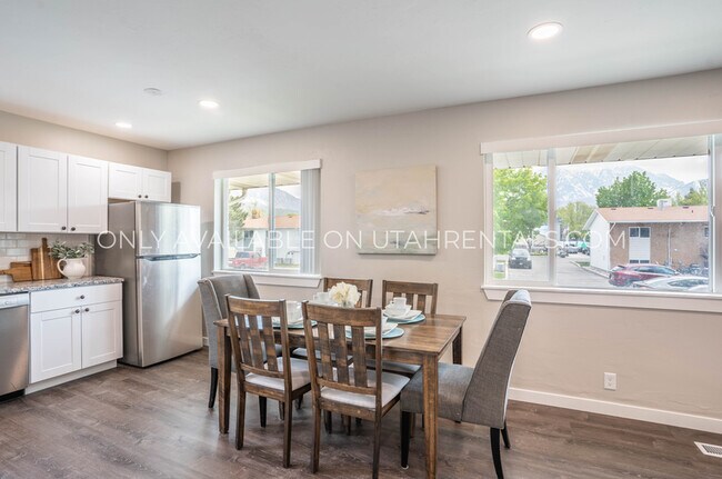 Foto del edificio - 673 N 100 W