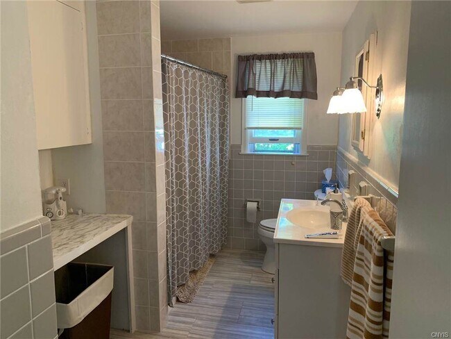 Foto del edificio - 904 Crawford Ave