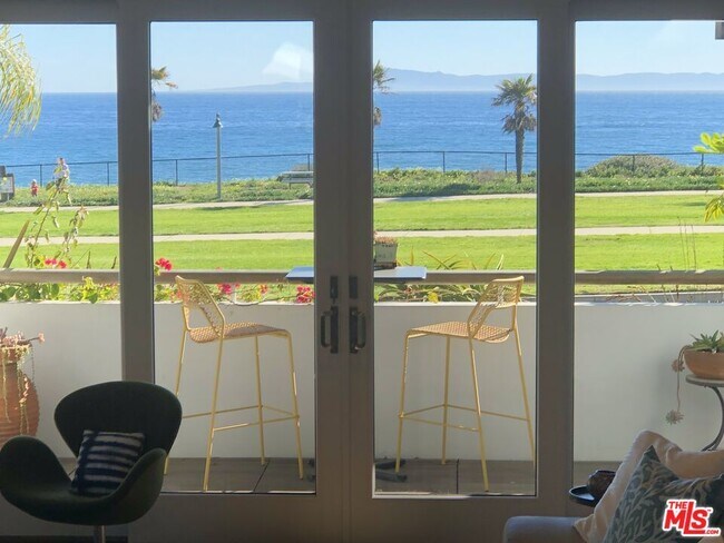 Foto del edificio - 1312 Shoreline Dr