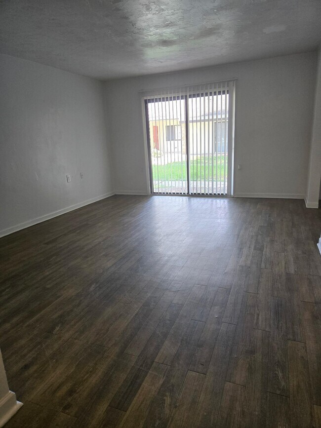 Foto del edificio - 329 Mabry St