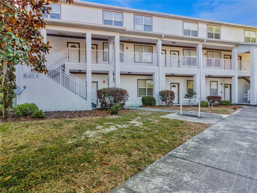 6519 W Newberry Rd Unit B4, Gainesville, FL 32605 Condo for Rent in Gainesville, FL