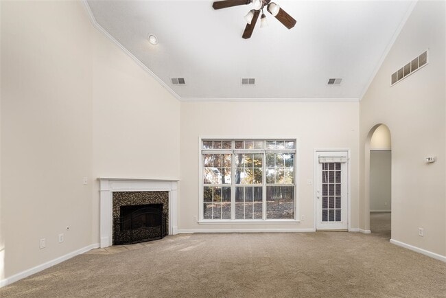 Foto del edificio - 2130 Berry Garden Cir E