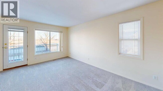 Building Photo - 236 St James Blvd N