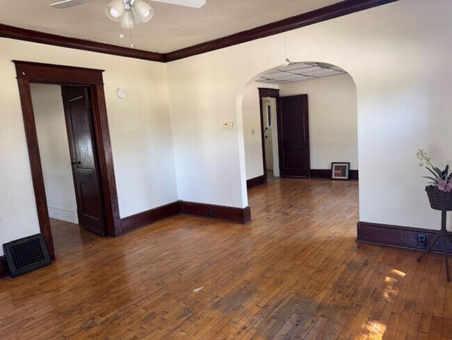Foto del edificio - 1620 N Charlotte St