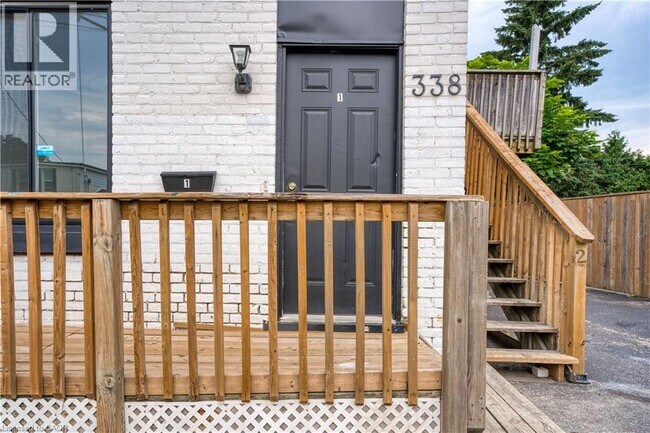 Photo du bâtiment - 338 Hamilton Rd