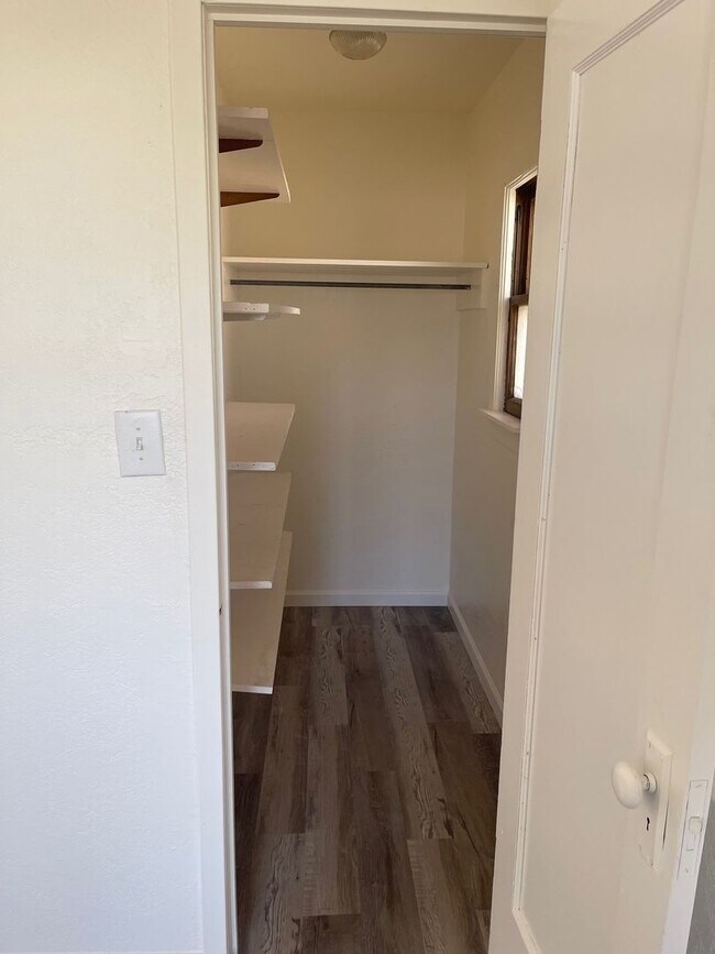 Foto del edificio - Spacious 1 Bedroom 1 Bath House