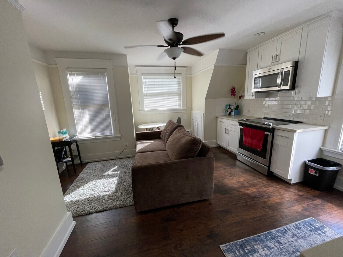 Foto principal - 251 Emerson St