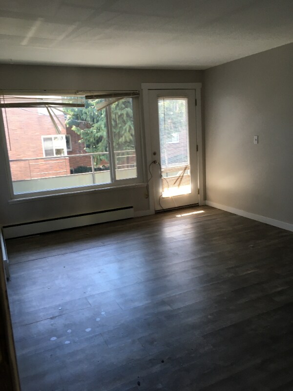 1215 Queen Anne Ave N, Seattle, WA 98109 Apartment for Rent in