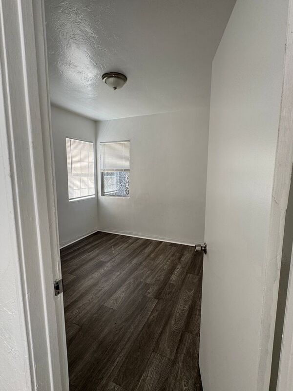 Foto del edificio - 834-846 N Davidson Ave