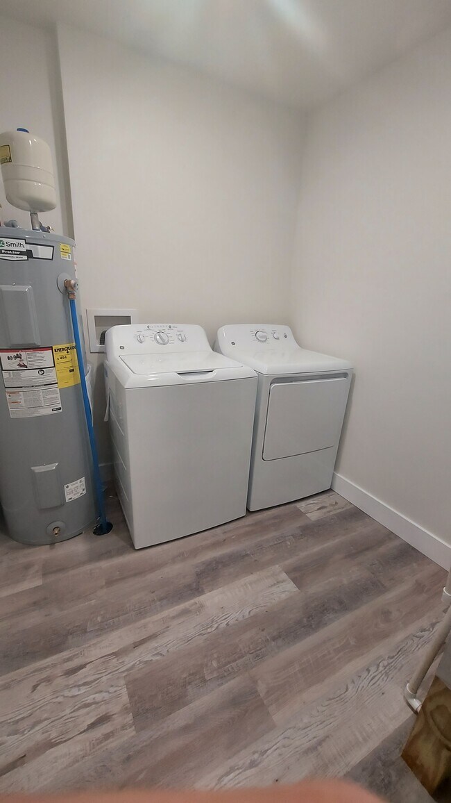 1408 N Morley St, Moberly, MO 65270 Townhome Rentals in Moberly MO