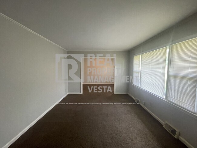 Foto del edificio - Charming Three Bedroom Home in East Macon