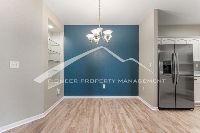 Foto del edificio - Charming condo with Central AC!