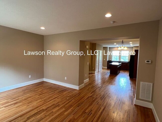 Foto del edificio - 3925 Colonial Green Cir