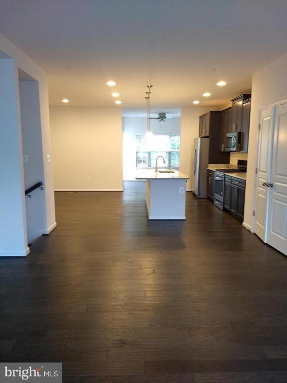 Foto del edificio - 622 Shore Forest Dr