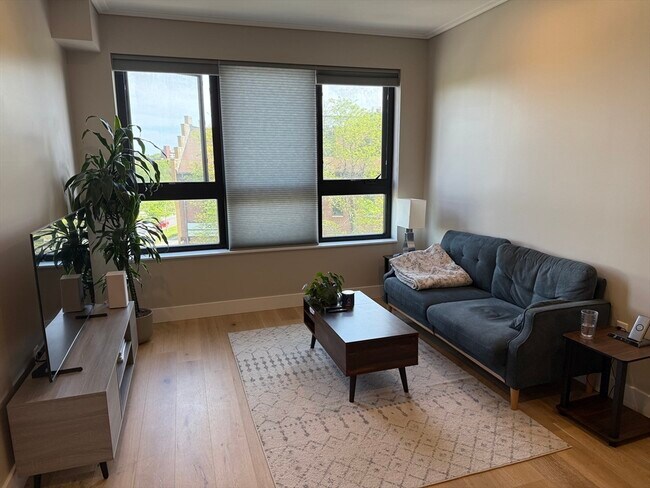 Foto del edificio - 70 Leo M Birmingham Pkwy