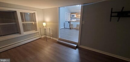 Building Photo - 453 Chesapeake Rd