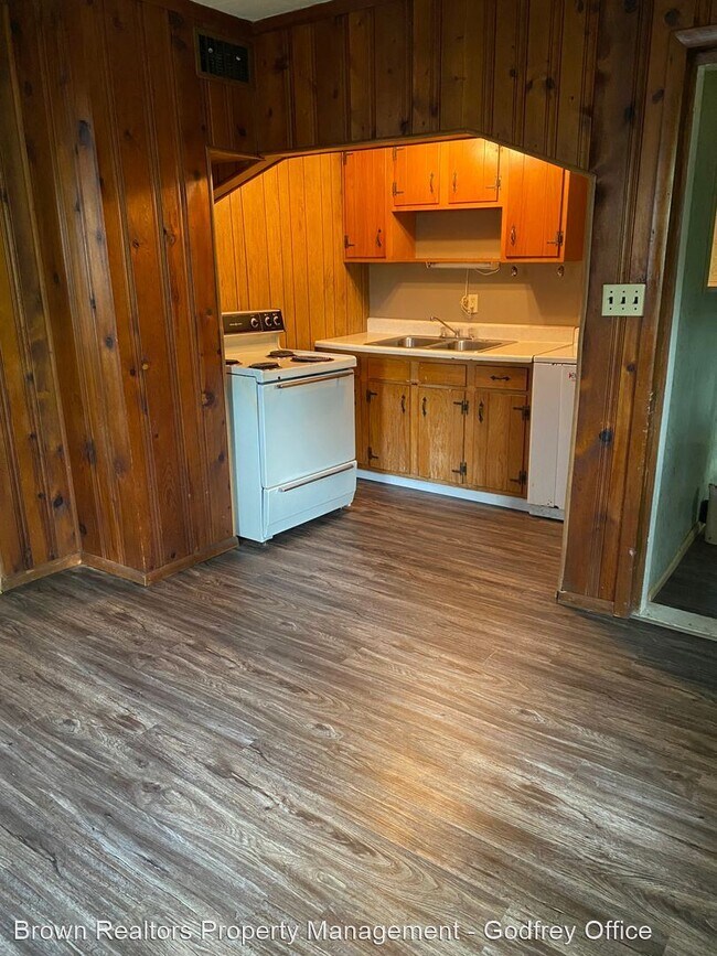 Building Photo - 1 br, 1 bath House - 2316 Birch