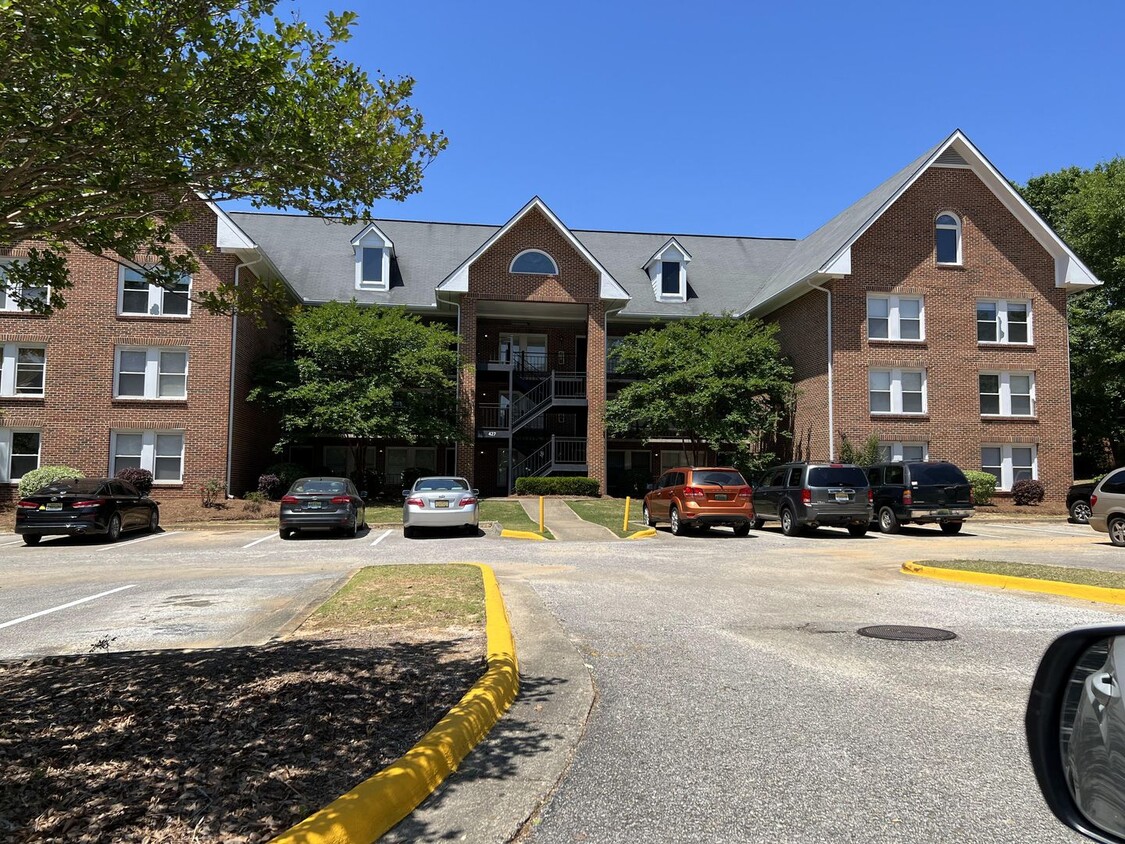 Primary Photo - Deerfield II Condo- 427-05