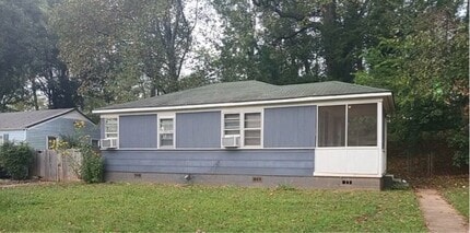 Building Photo - 907 Crestline Rd NW